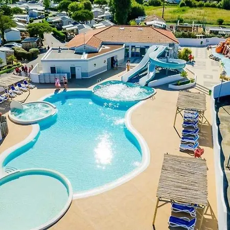 4 Etoiles - Parc Aquatique - Eeiaeh